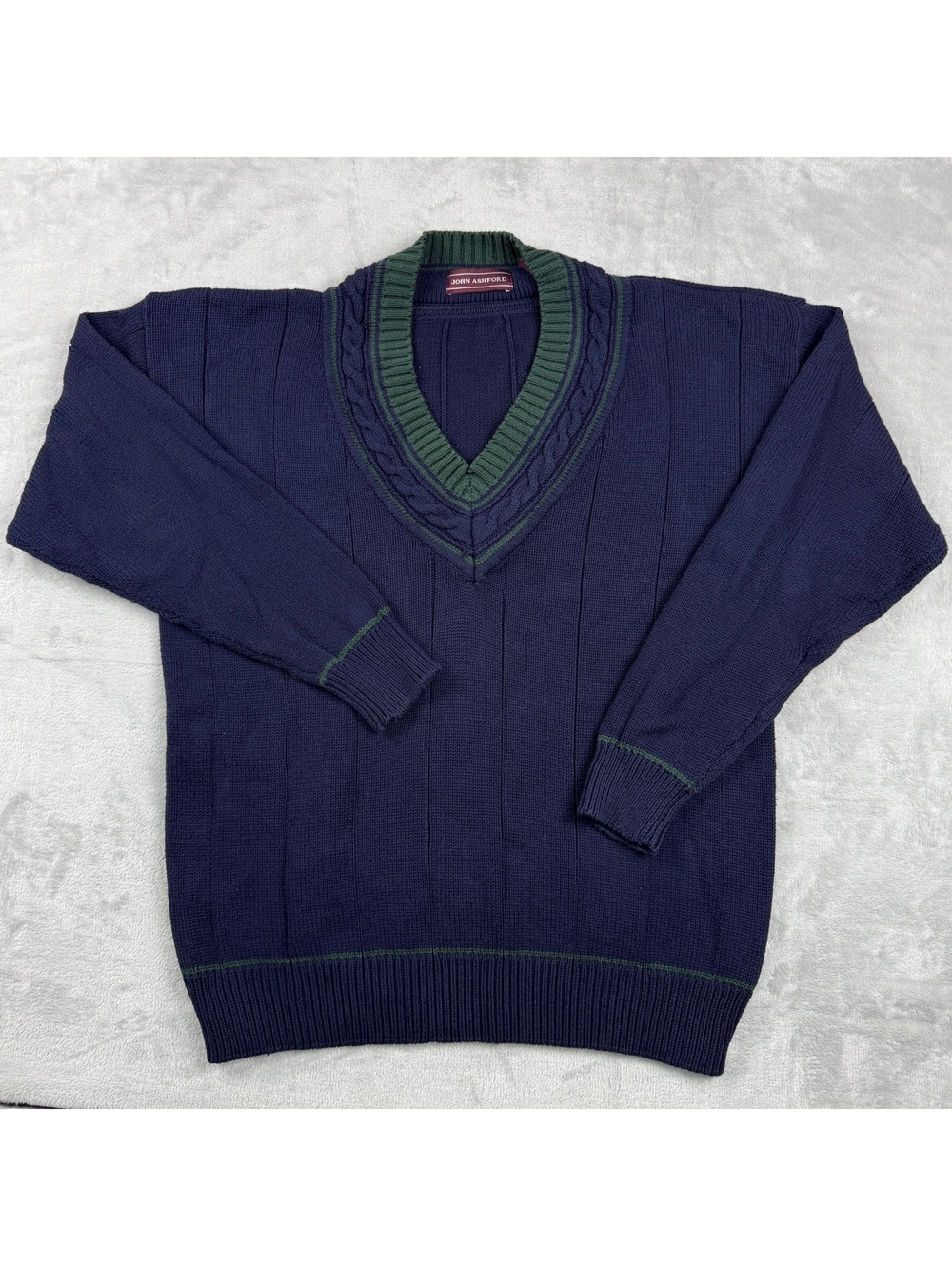 Vintage John Ashford Men’s L Navy Green V Neck Cable Knit Cotton Preppy Sweater